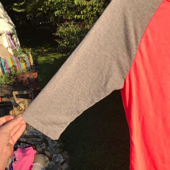 Women’s Baseball Top - Picture 3 of 9